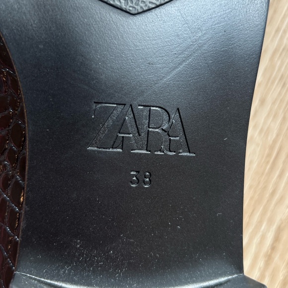 Zara Chain embossed loafers - Picture 6 of 7